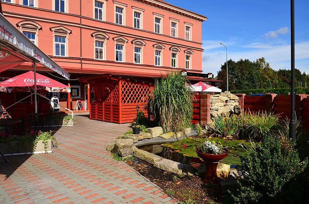 Grand Hotel Jaromer Luaran gambar